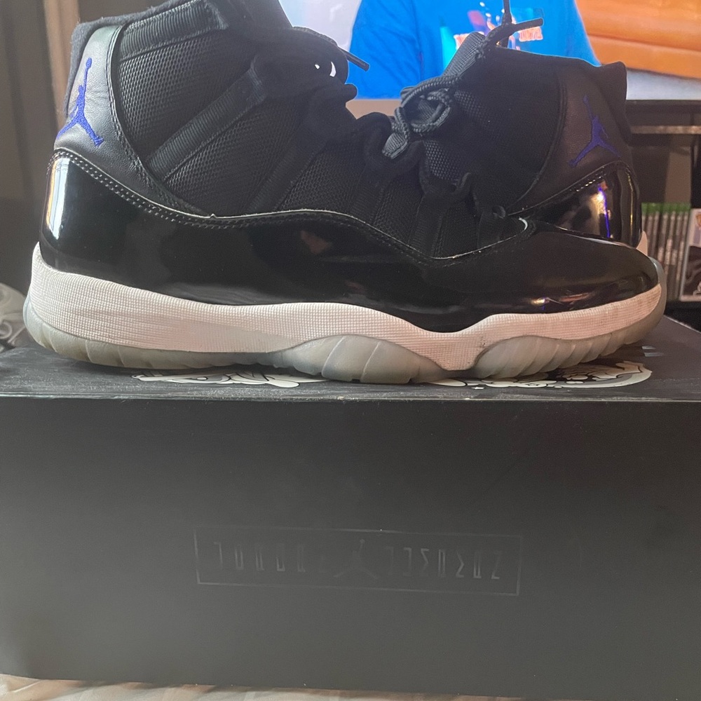 Space jam Jordan 11